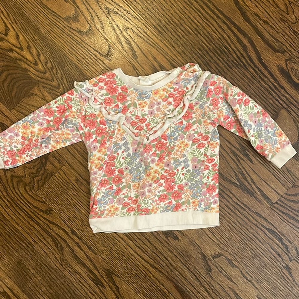 Sweatshirt